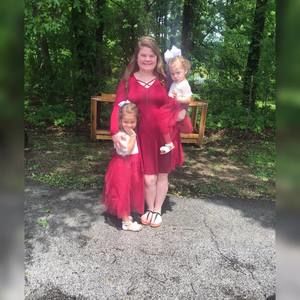 Meet your Posher, Elizabeth